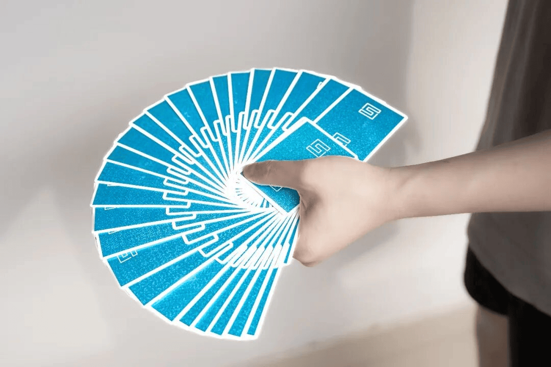 分享与交流「扑克牌翻飞的浪漫与秩序」AG真人娱乐扑克牌艺术展览 花切魔术(图2) 分享与交流「扑克牌翻飞的浪漫与秩序」AG真人娱乐扑克牌艺术展览 花切魔术(图2)