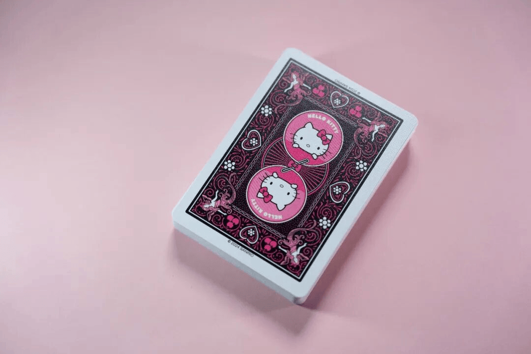 分享与交流「扑克牌翻飞的浪漫与秩序」AG真人娱乐扑克牌艺术展览 花切魔术(图7) 分享与交流「扑克牌翻飞的浪漫与秩序」AG真人娱乐扑克牌艺术展览 花切魔术(图7)